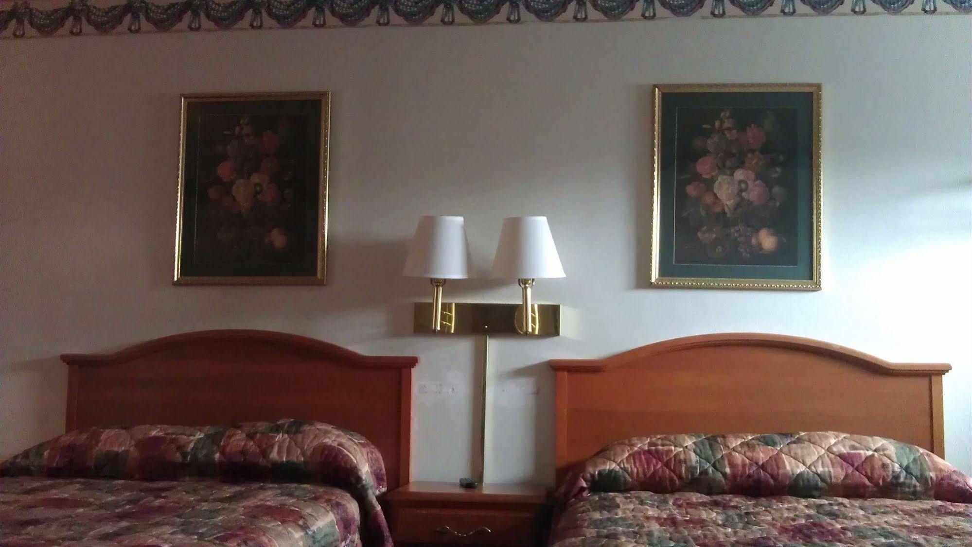 Bassett Motel Вільямсбург Екстер'єр фото