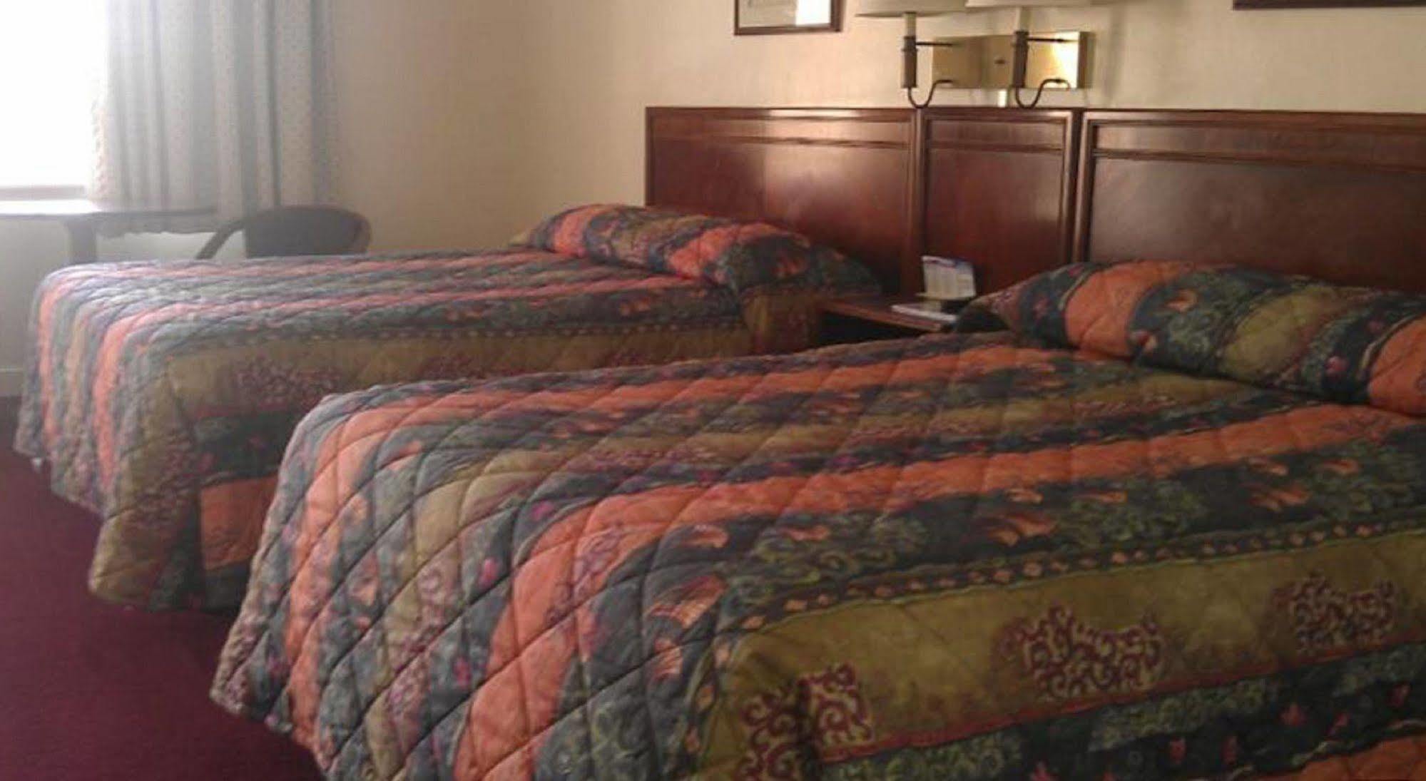 Bassett Motel Вільямсбург Екстер'єр фото