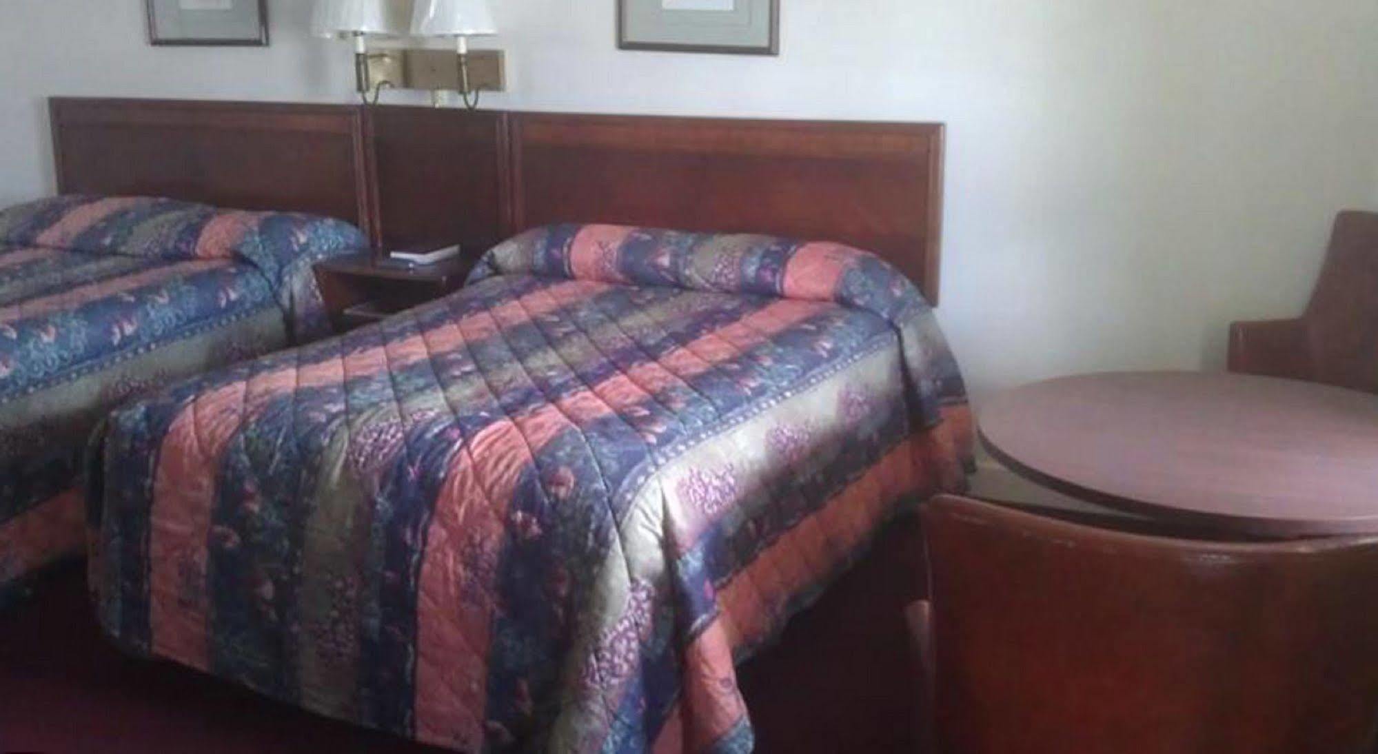 Bassett Motel Вільямсбург Екстер'єр фото
