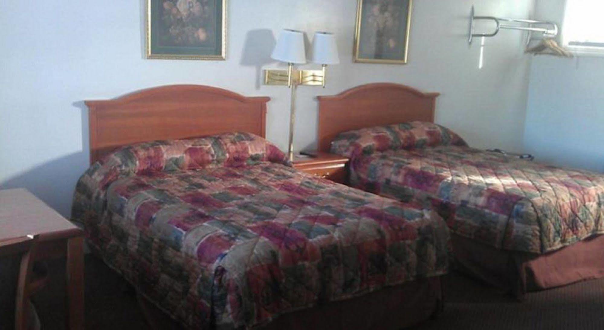 Bassett Motel Вільямсбург Екстер'єр фото